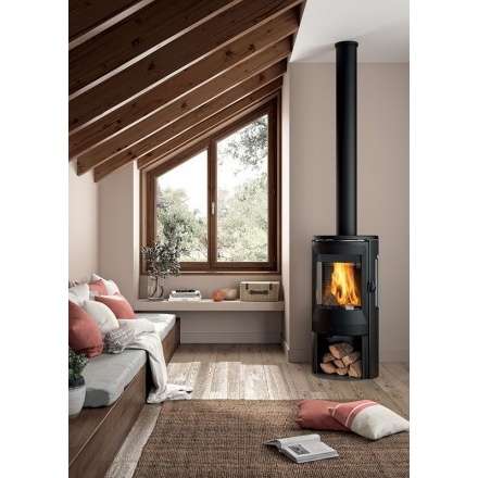 Купить Печь-камин Invicta Poele Neosen Etanche в интерьере чугунная в Новополоцке в Новополоцке