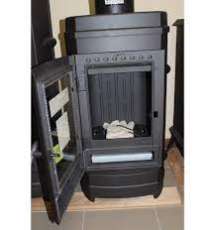 Печь-камин чугунный Invicta Remilly в интерьере Амазонка бай фото в Новополоцке