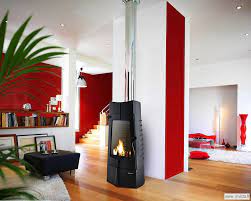 Печь-камин чугунный Invicta Chamane 14 в интерьере Амазонка бай фото в Новополоцке