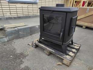 Купить чугунный Печь-камин EVEREST S13 в Новополоцке фото в интерьере в Новополоцке