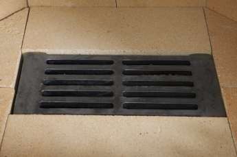 Стальной недорогой камин с колосником Бавария призматик пристенно-угловой фото в Новополоцке