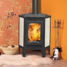 Стальной камин Бавария угловая Амазонка бай фото в интерьере в Новополоцке